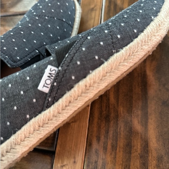 NWOT Tom’s Women's Alpargate Rope in black dot chambray. Size7.5 - Picture 3 of 4